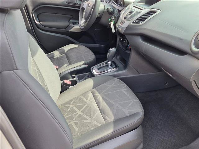Used 2013 Ford Fiesta SE w/ Super Fuel Economy Pkg FWD image 18