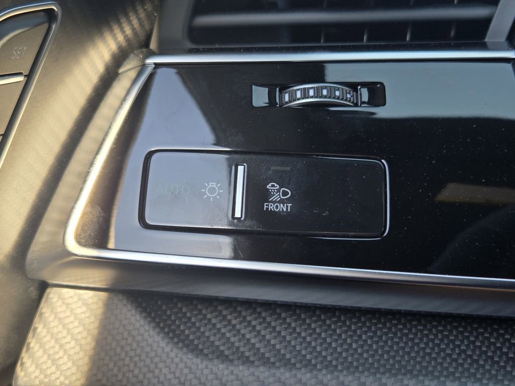 New 2026 Audi SQ8 Premium Plus image 25