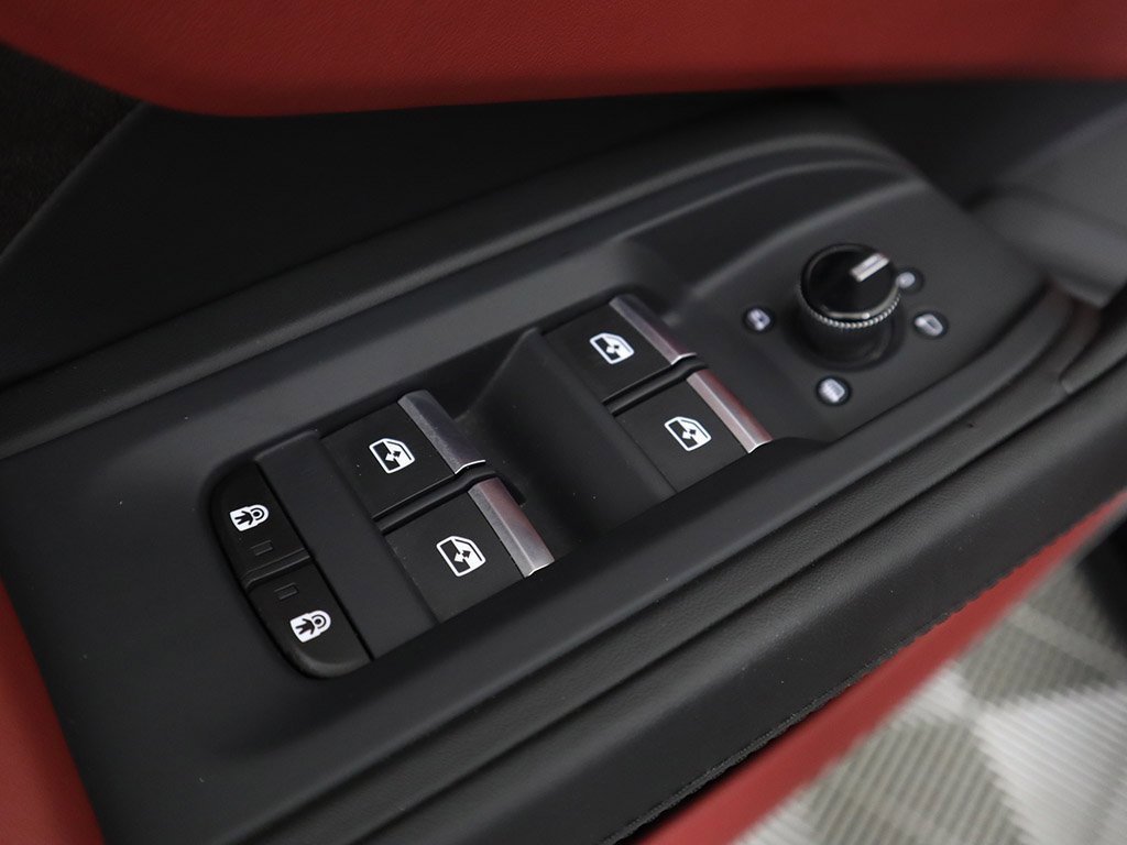 Used 2022 Lamborghini Urus image 41