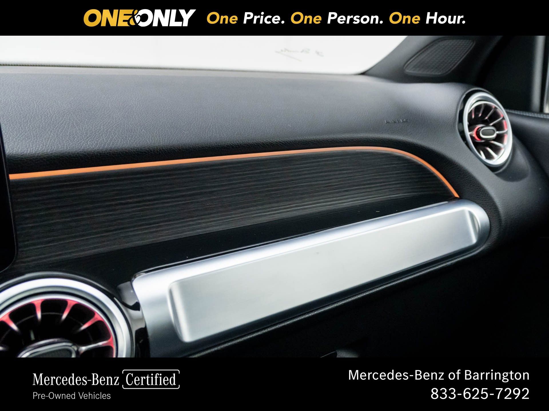Used 2023 Mercedes-Benz GLB 250 4MATIC w/ Premium Package image 31