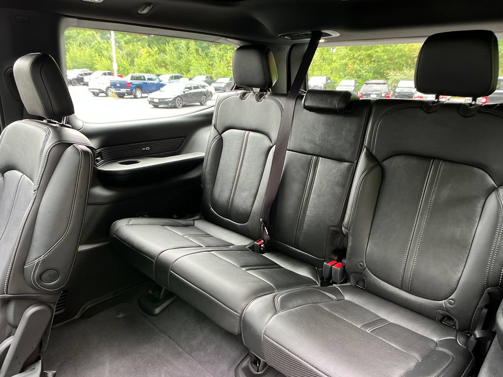 Used 2025 Jeep Wagoneer Series II w/ Premium Group I AWD/4WD image 23