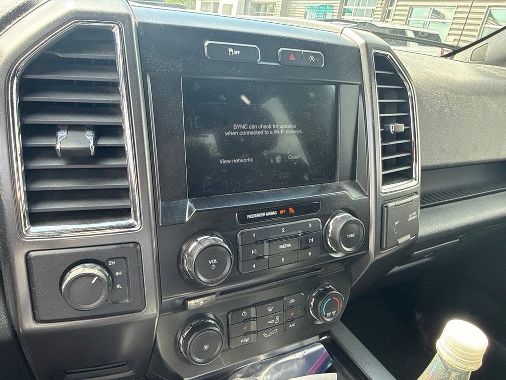 Used 2016 Ford F150 XLT w/ Equipment Group 302A Luxury AWD/4WD image 15