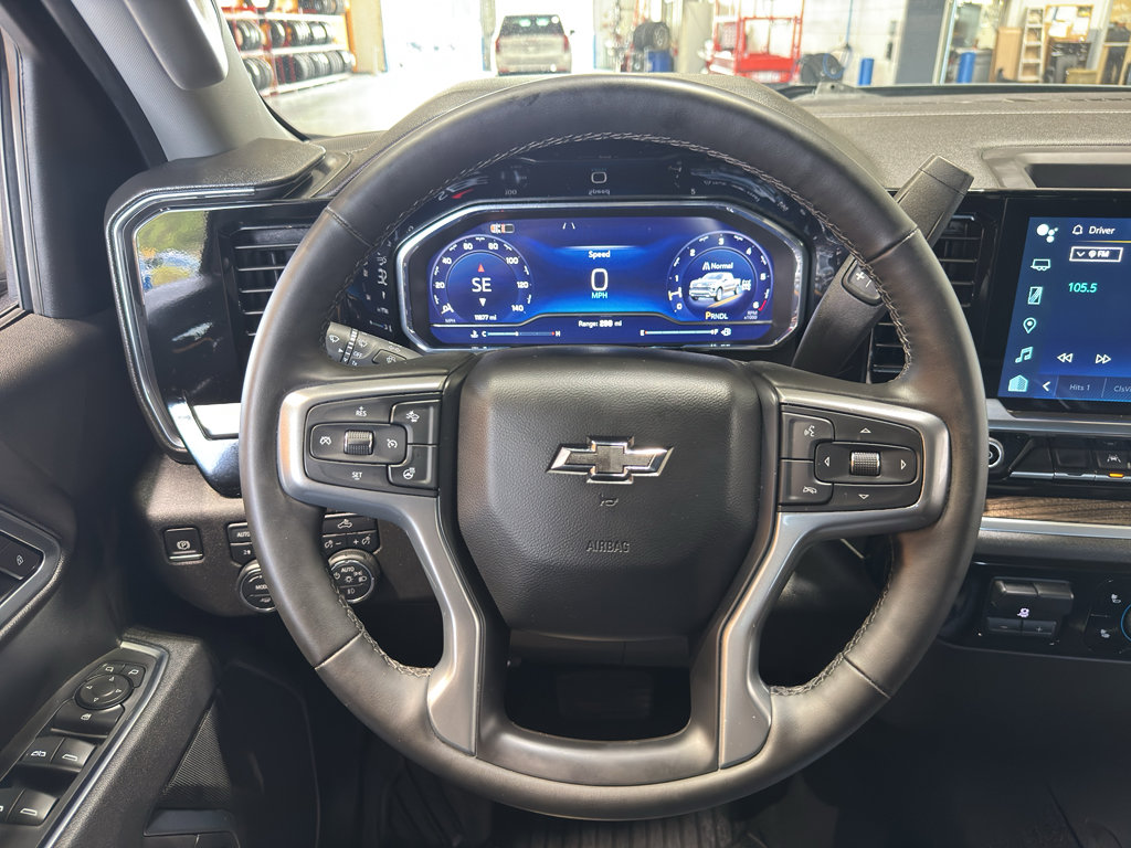 Used 2025 Chevrolet Silverado 1500 RST w/ Z71 Off-Road Package AWD/4WD image 23