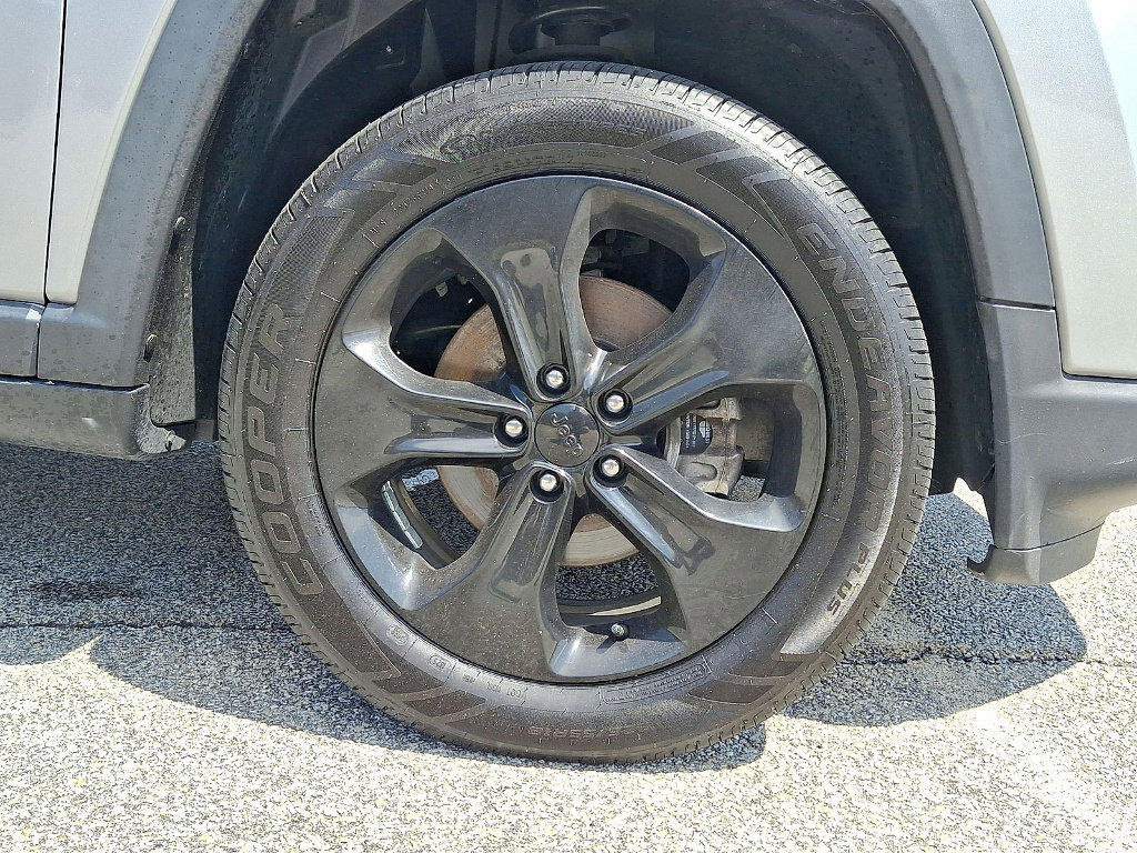 Certified 2020 Jeep Compass Latitude image 25