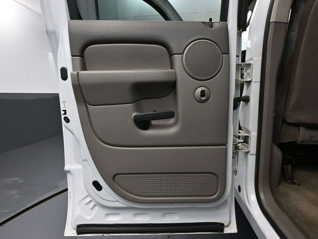 Used 2003 Dodge Ram 2500 Truck SLT image 29