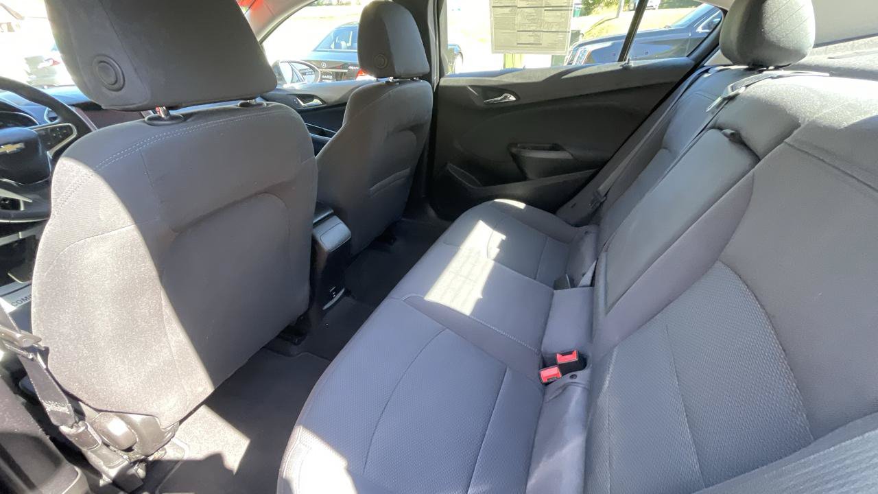 Used 2018 Chevrolet Cruze LT FWD image 22