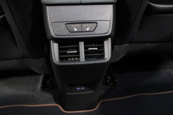 New 2026 GMC Terrain AT4 w/ Convenience Package III image 22