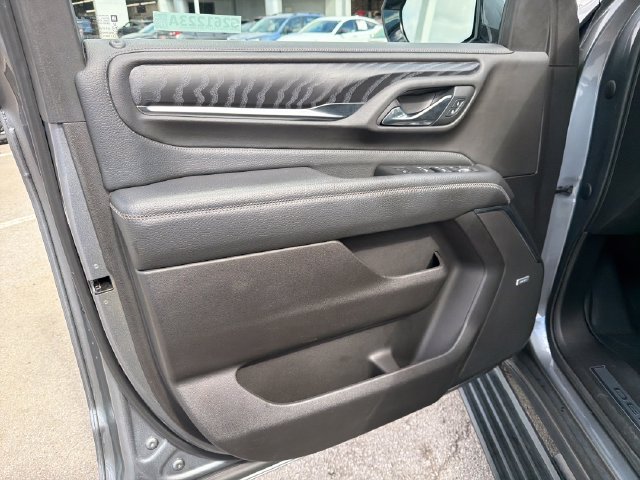 Used 2021 GMC Yukon Denali w/ Denali Ultimate Package AWD/4WD image 16