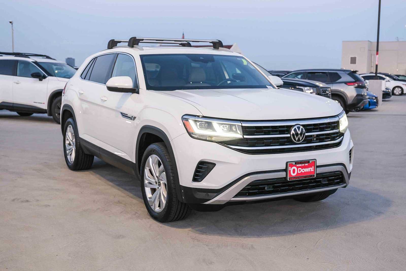 Used 2020 Volkswagen Atlas Cross Sport SEL FWD image 3