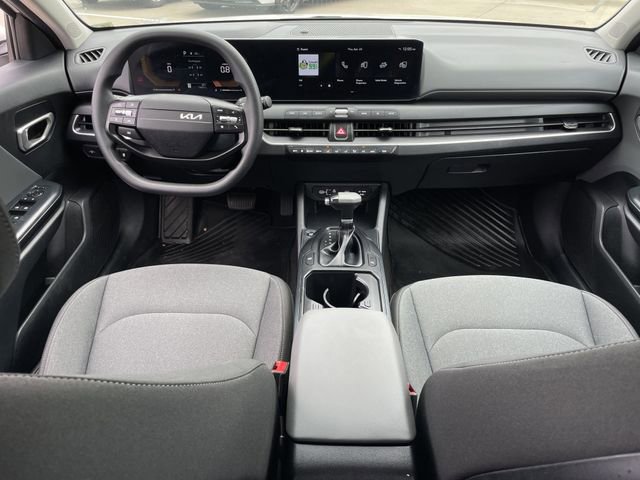 Used 2025 Kia K4 FWD image 9