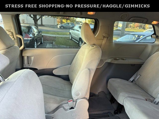 Used 2012 Toyota Sienna image 22