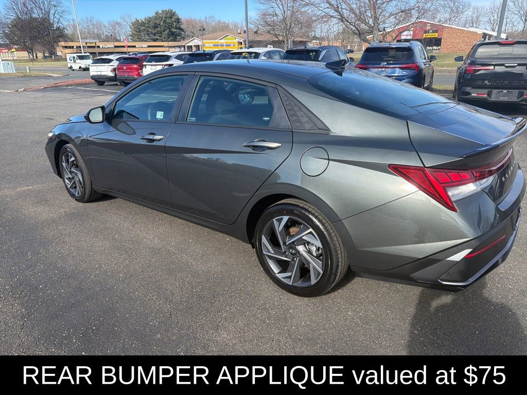 Certified 2025 Hyundai Elantra SEL image 5