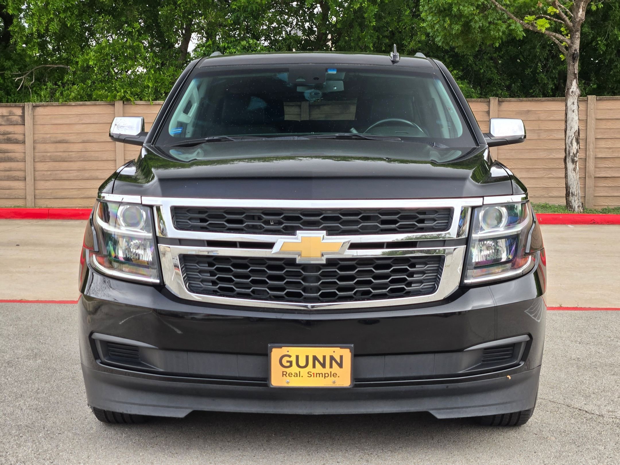 Used 2018 Chevrolet Suburban LT image 5