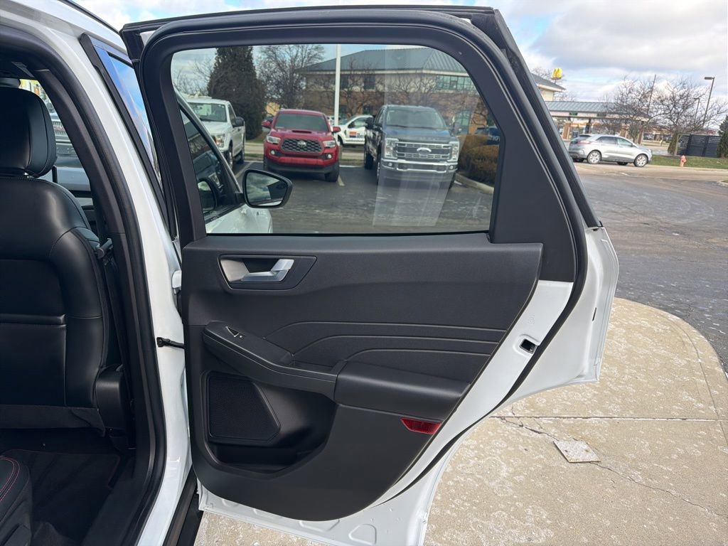 Certified 2023 Ford Escape ST-Line w/ Tech Pack #1 image 40