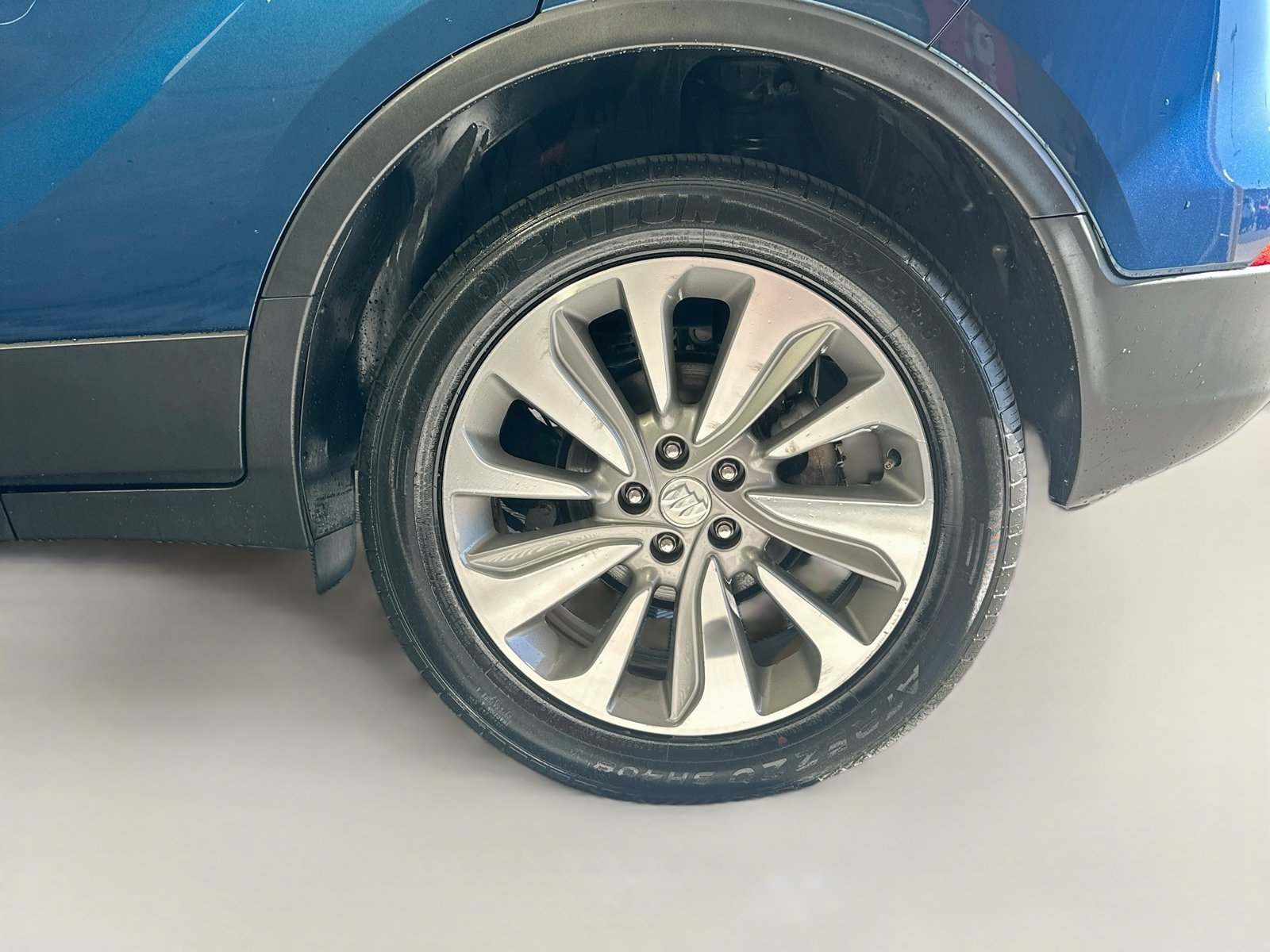 Used 2020 Buick Encore Preferred w/ Safety Package FWD image 28