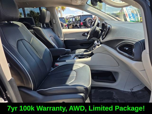 Used 2022 Chrysler Pacifica Limited w/ Uconnect Theater Family Group AWD/4WD image 18