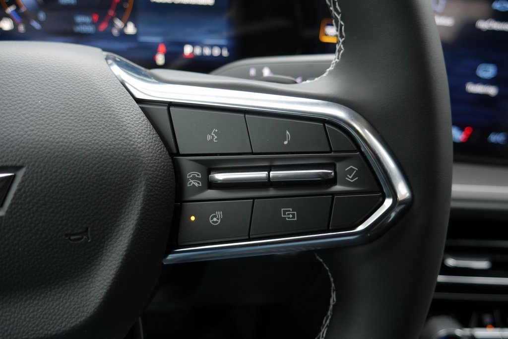 New 2026 Chevrolet Traverse LT w/ LPO, Floor Liner Package image 14