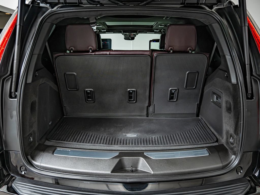Used 2024 Cadillac Escalade Sport Platinum w/ Heavy-Duty Trailer Package AWD/4WD image 46