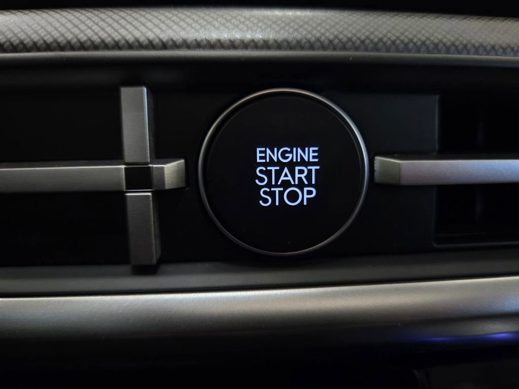 New 2025 Hyundai Santa Fe XRT AWD/4WD image 31