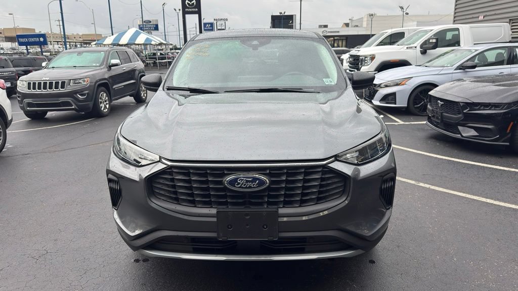 Certified 2023 Ford Escape Active w/ Tech Pack #1 AWD/4WD image 3