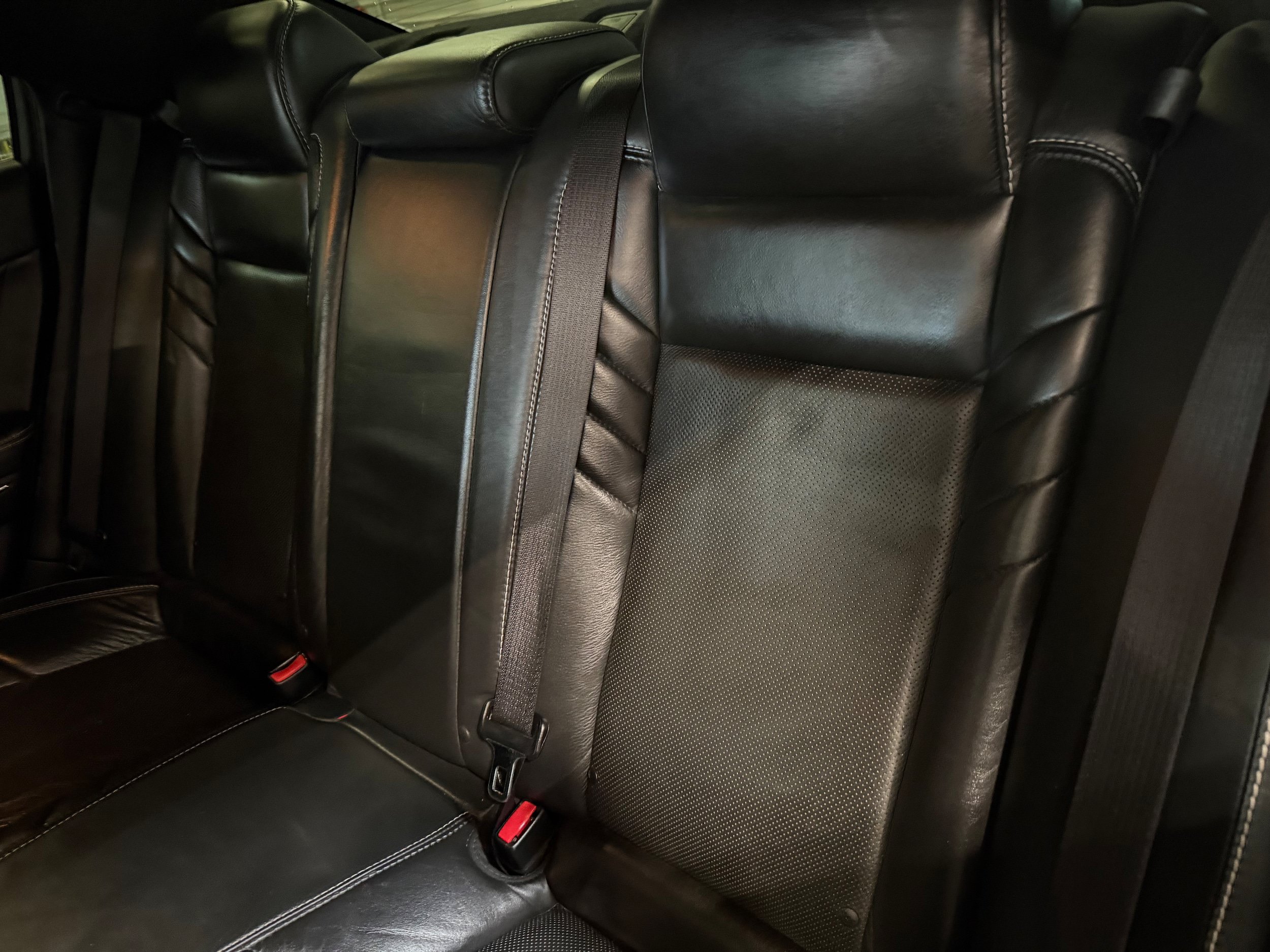 Used 2016 Dodge Charger SRT Hellcat w/ Harman/Kardon Audio Group RWD image 33