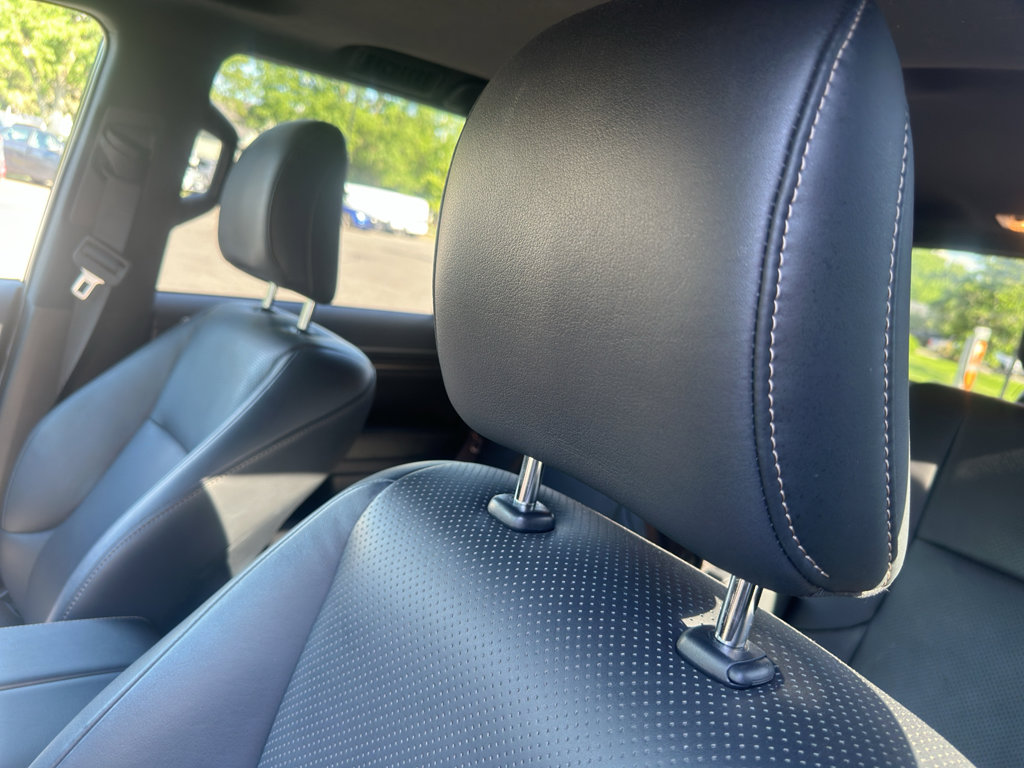 Used 2023 Lexus GX 460 Luxury w/ Sport Design Package AWD/4WD image 10