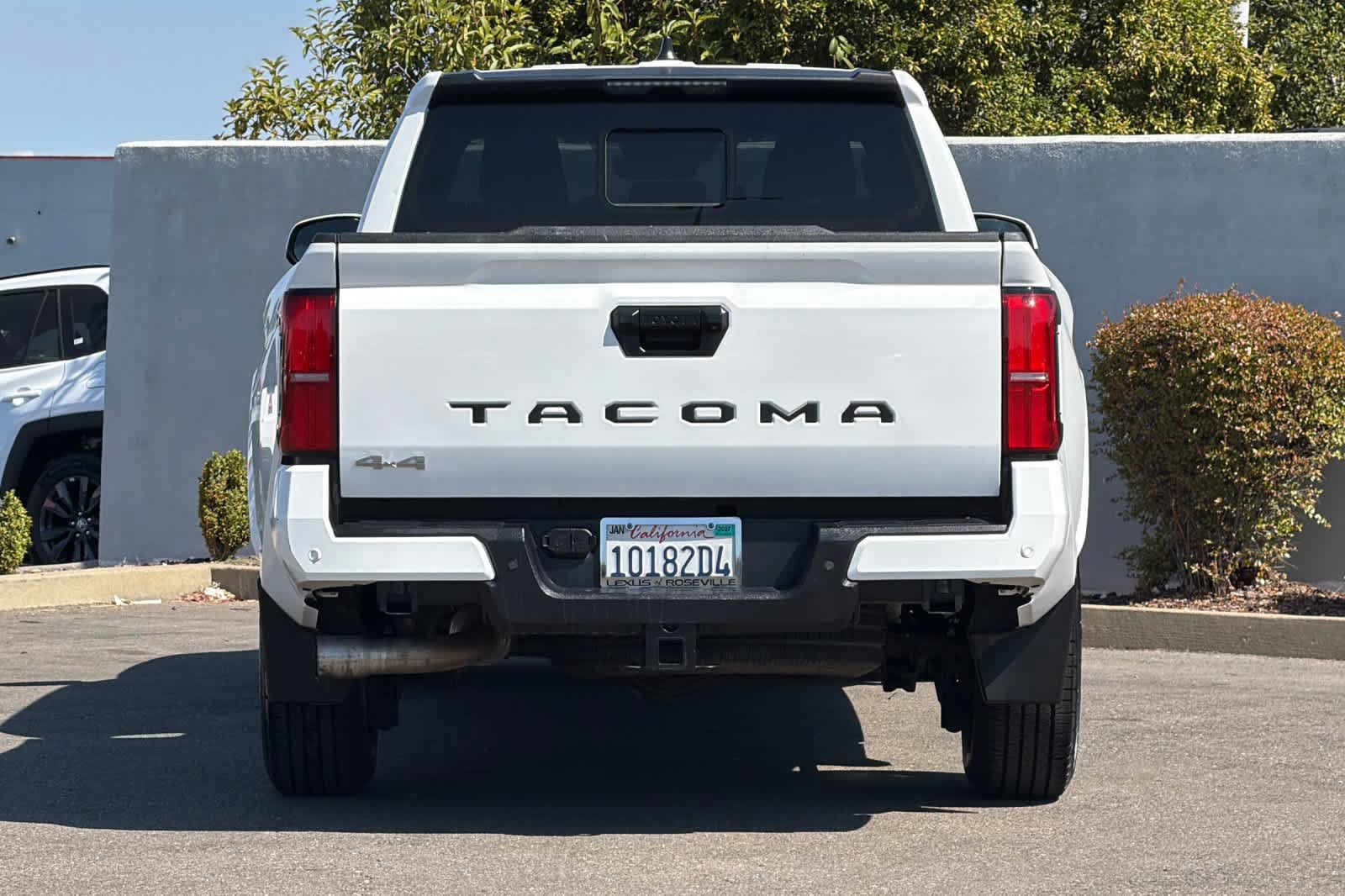 Used 2024 Toyota Tacoma SR5 AWD/4WD image 8