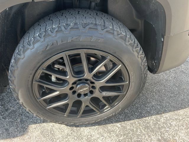 Used 2021 Jeep Renegade Latitude w/ Sun & Sound Group FWD image 21