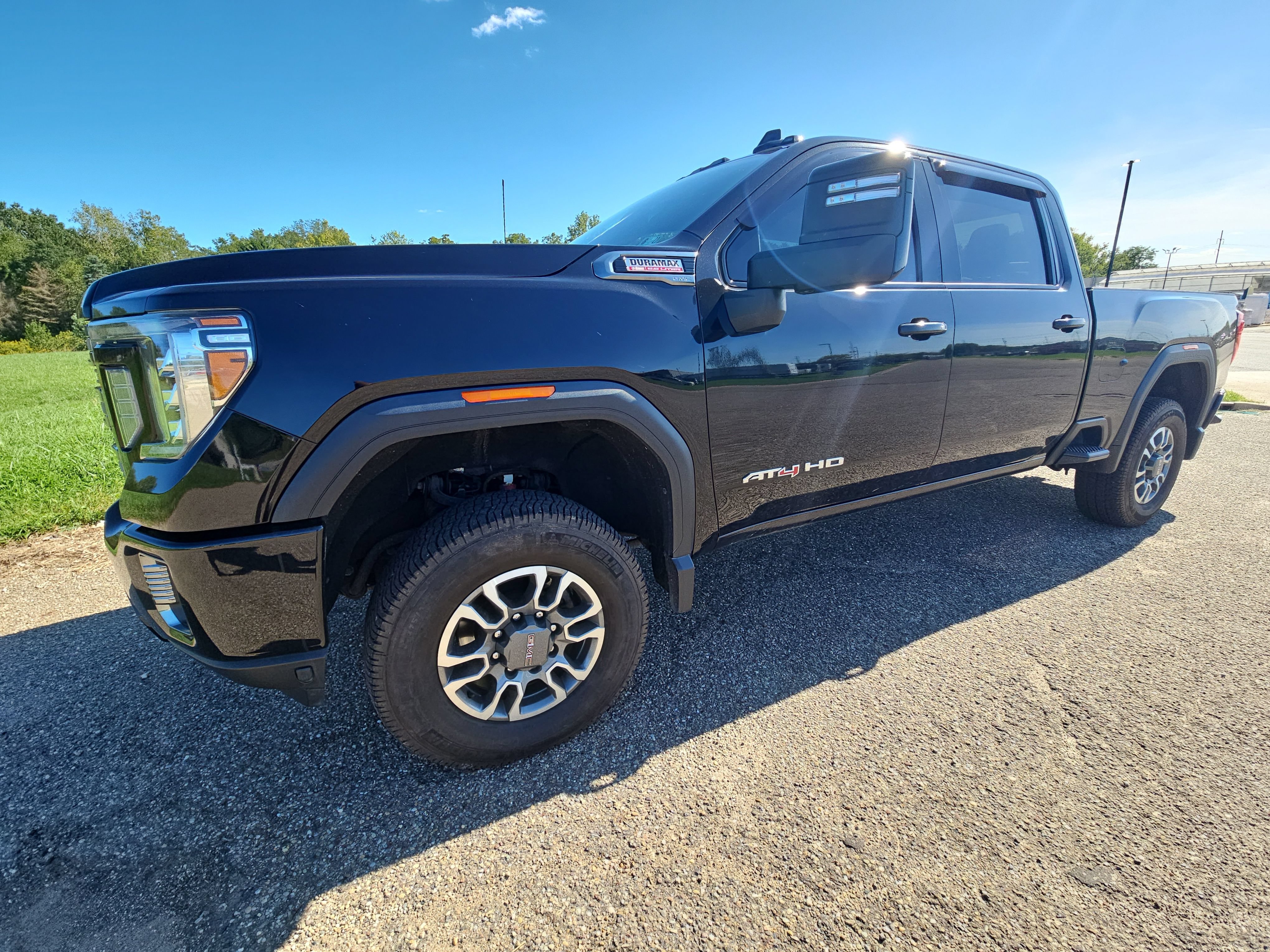 Used 2022 GMC Sierra 3500 AT4 AWD/4WD image 10