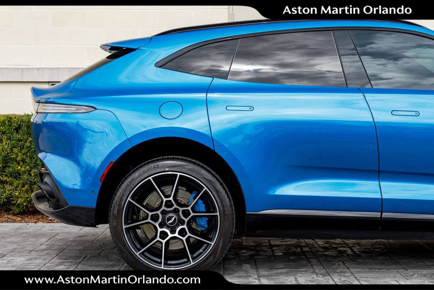Used 2021 Aston Martin DBX image 18
