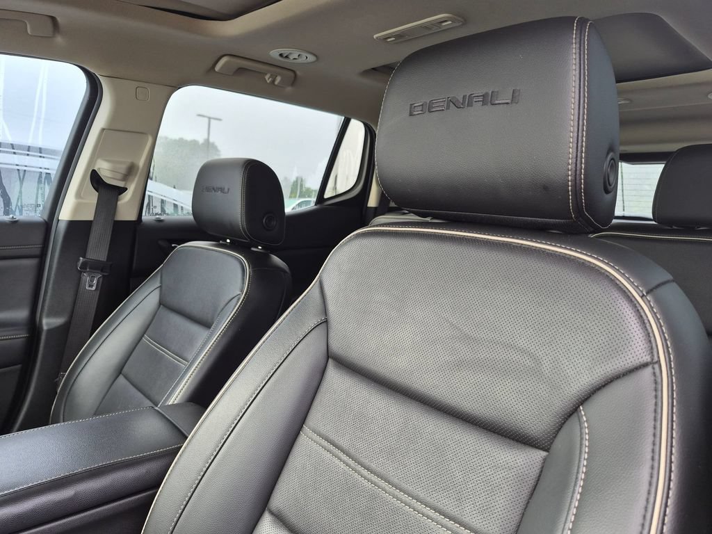 Used 2022 GMC Acadia Denali w/ Black Diamond Edition FWD image 10