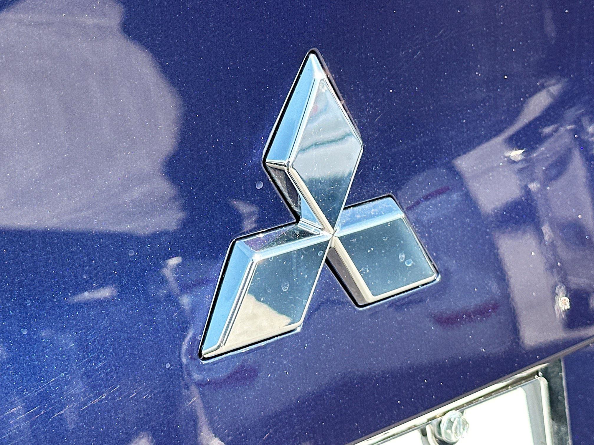 New 2025 Mitsubishi Outlander SE image 20