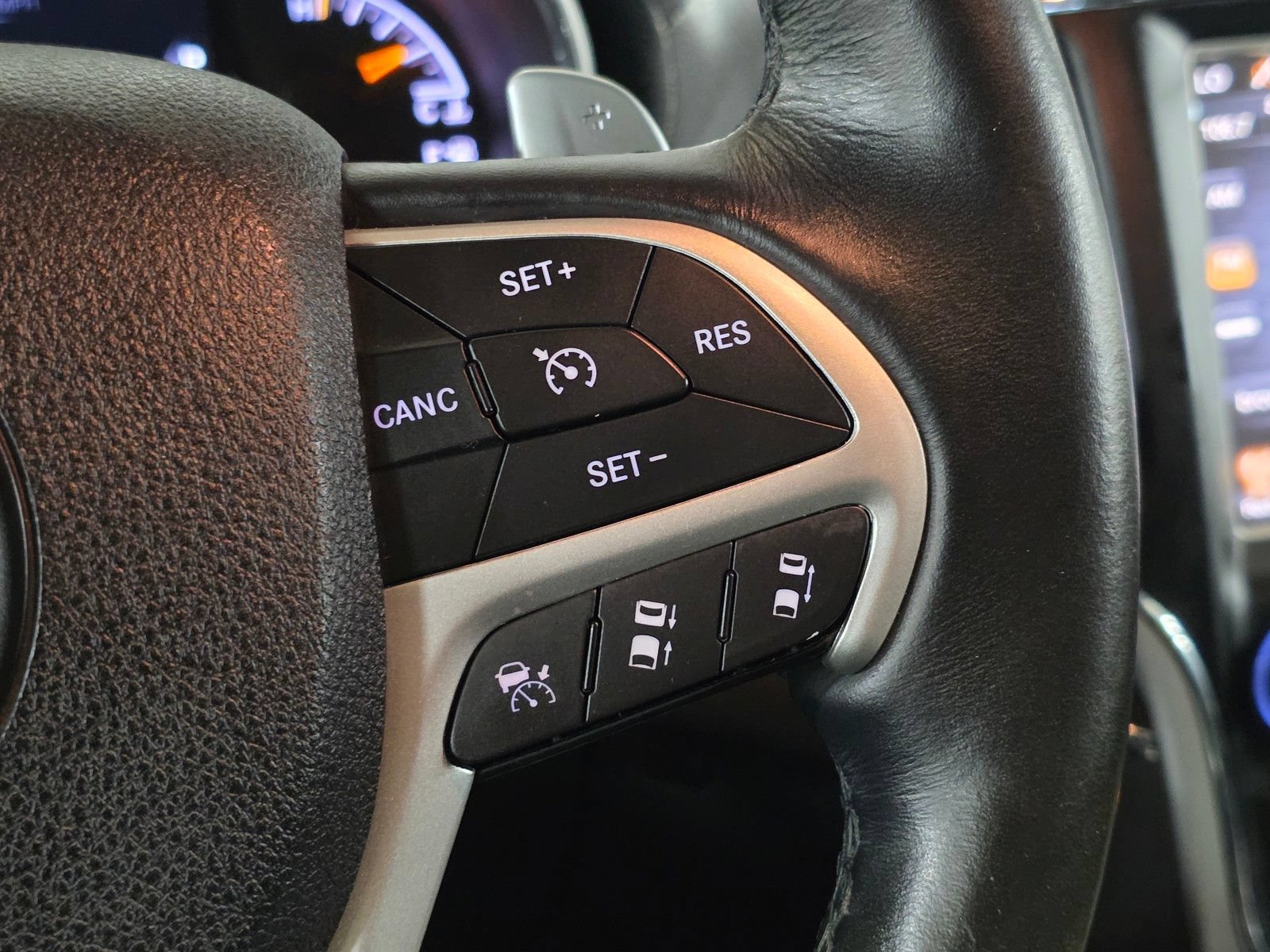 Used 2016 Jeep Grand Cherokee High Altitude AWD/4WD image 33