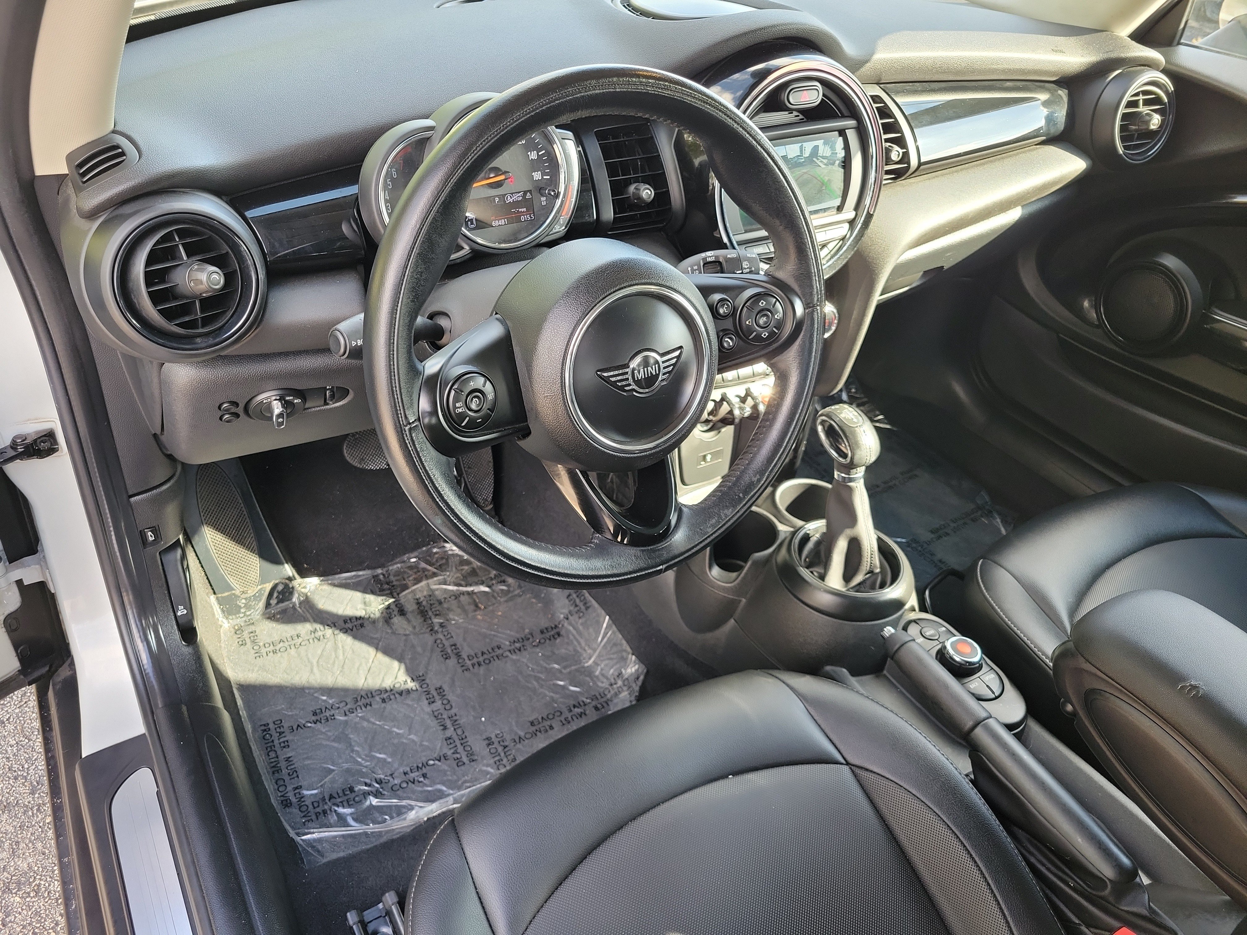 Used 2019 MINI Cooper 2-Door Hardtop FWD image 18