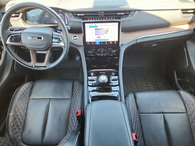Used 2024 Jeep Grand Cherokee L Summit w/ Advanced Protech Group IV AWD/4WD image 17
