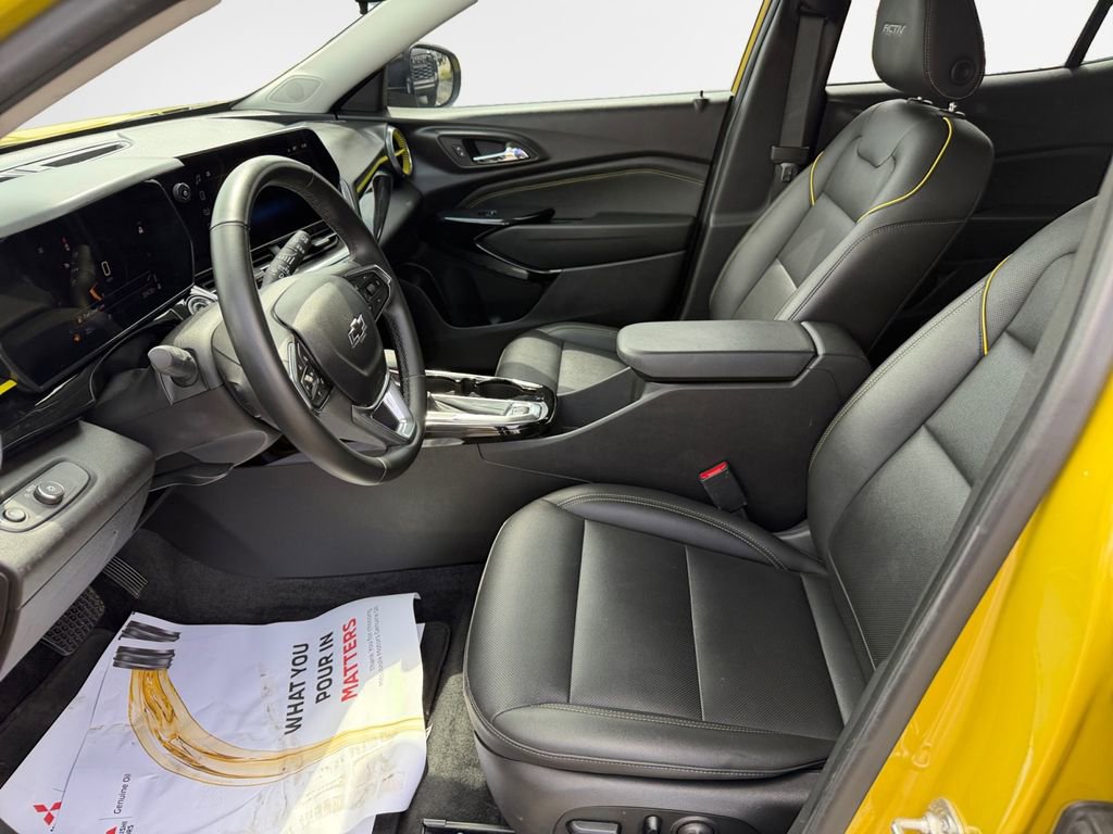 Used 2024 Chevrolet Trax ACTIV w/ Sunroof Package image 12