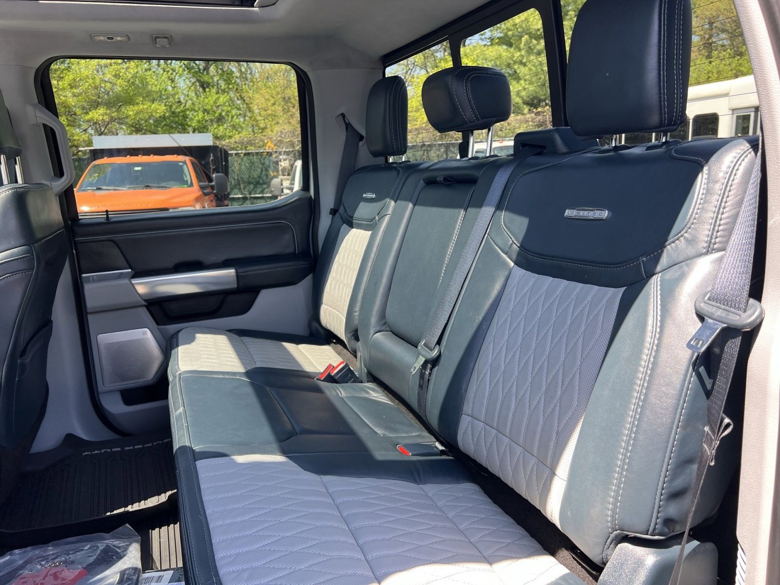 Used 2024 Ford F450 Limited w/ FX4 Off-Road Package AWD/4WD image 33