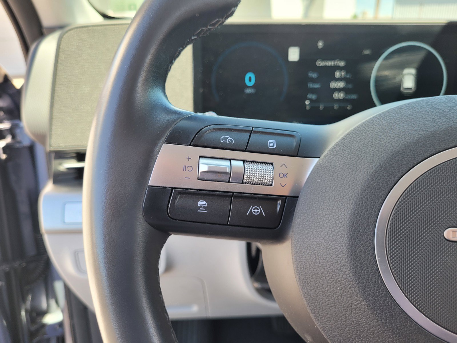 Used 2024 Hyundai Kona SEL FWD image 21