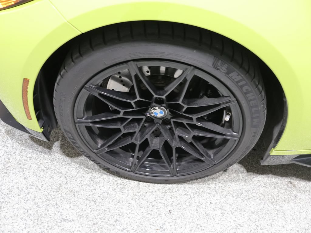 Used 2022 BMW M4 Competition w/ M Carbon Exterior Package RWD image 10
