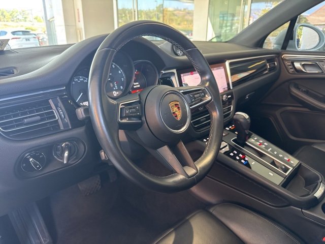Used 2022 Porsche Macan image 11