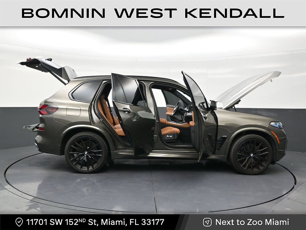 Used 2025 BMW X5 M60i image 29