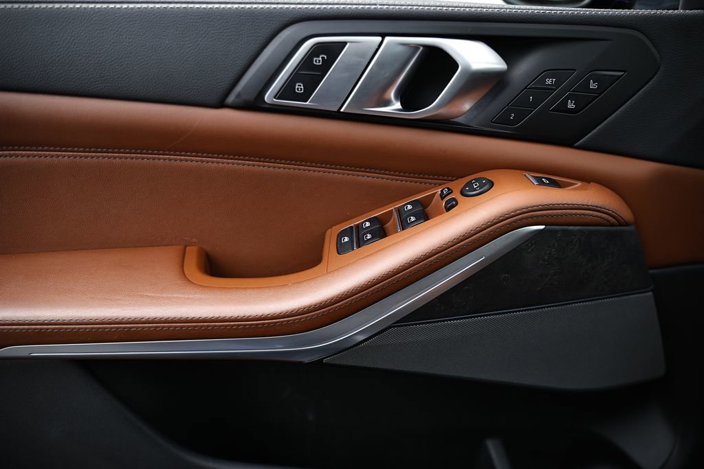 Used 2023 BMW X5 M50i w/ Executive Package image 14