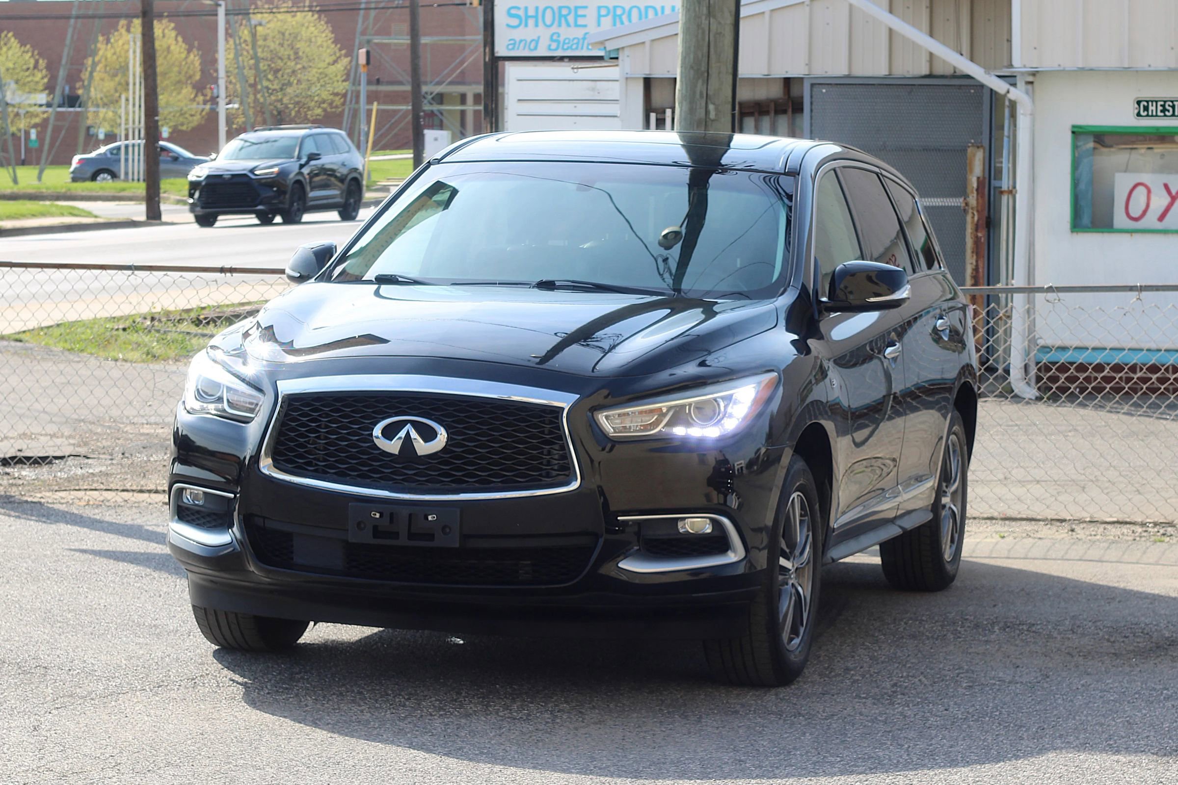 Used 2016 INFINITI QX60 Luxe AWD/4WD image 3