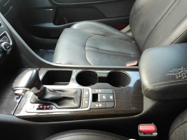 Used 2020 Kia Optima Premium FWD image 43