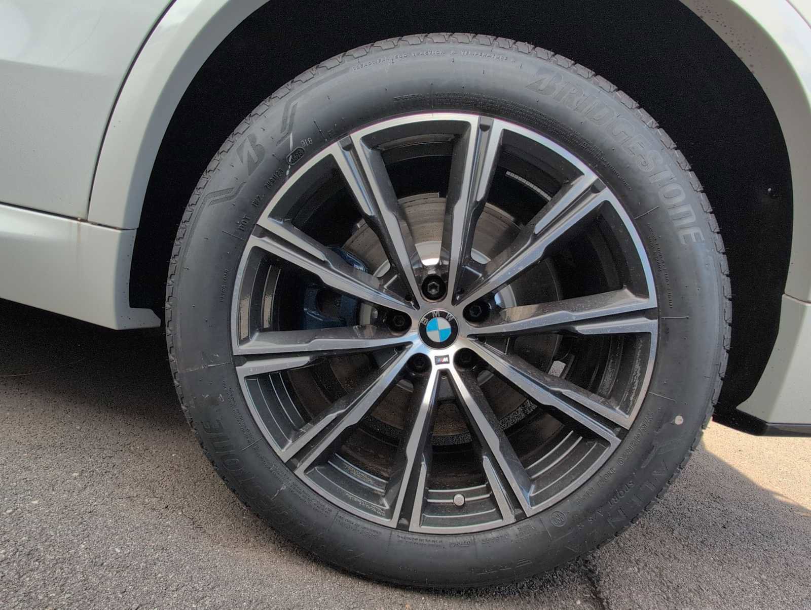 New 2026 BMW X5 M60i w/ Climate Comfort Package image 14