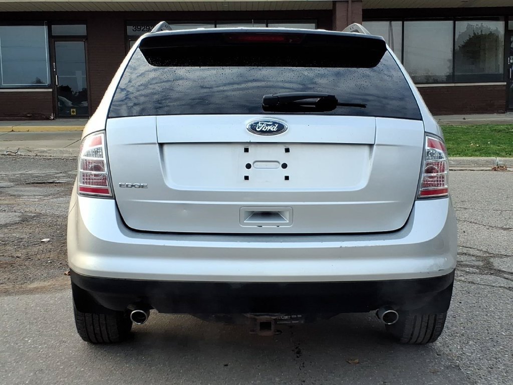 Used 2010 Ford Edge SE FWD image 4