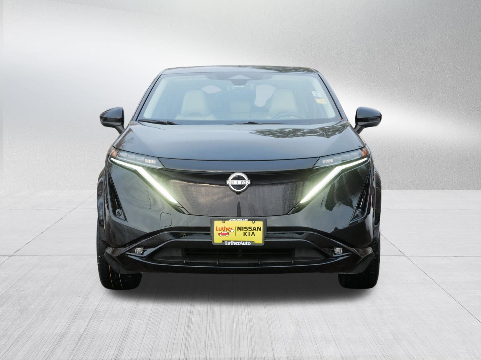 Certified 2023 Nissan Ariya AWD image 2