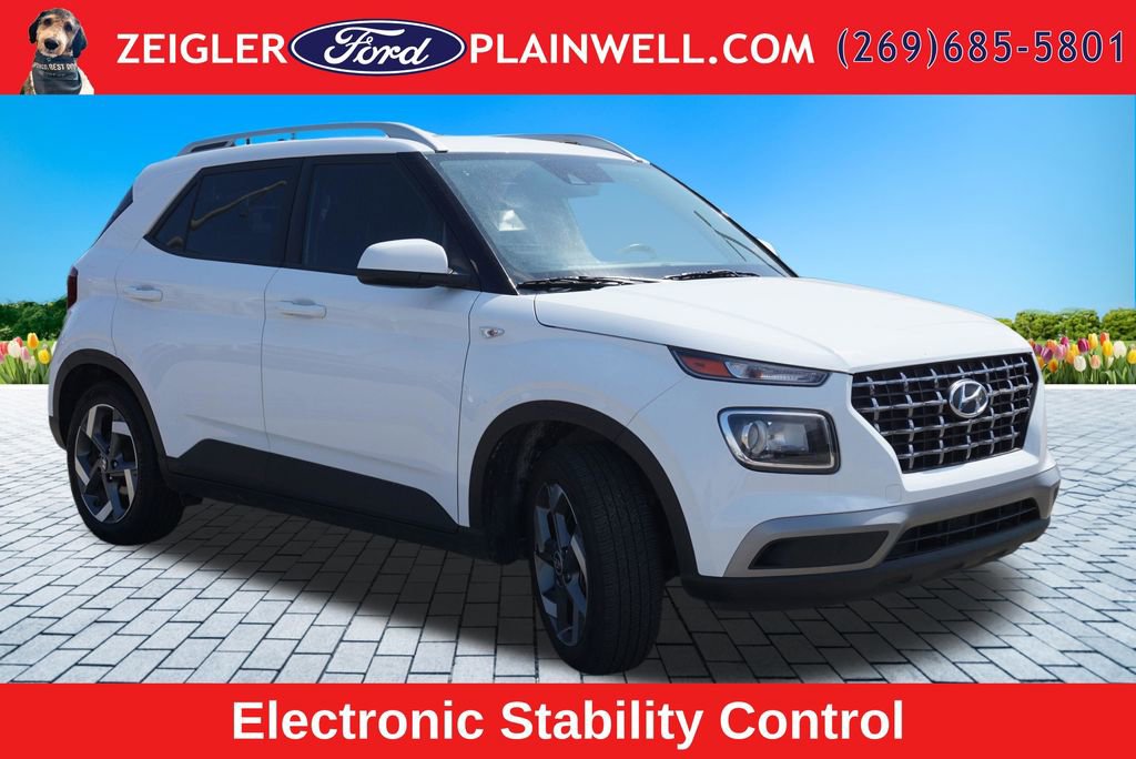 Used 2022 Hyundai Venue SEL FWD image 7