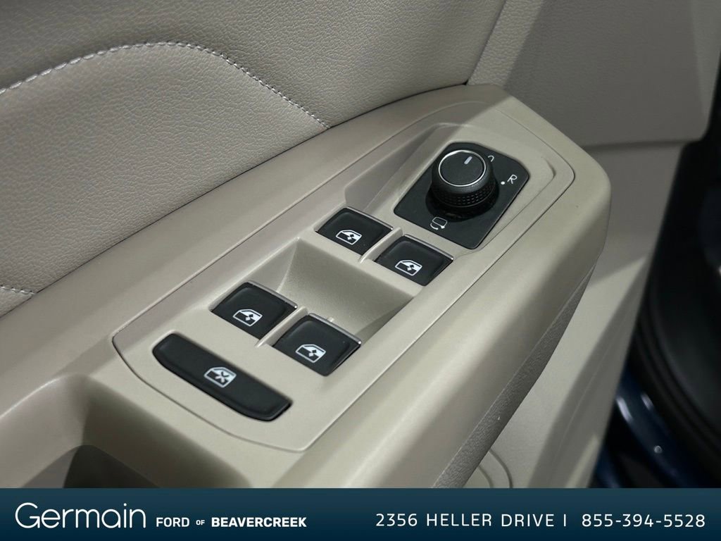 Used 2021 Volkswagen Atlas SEL Premium image 16