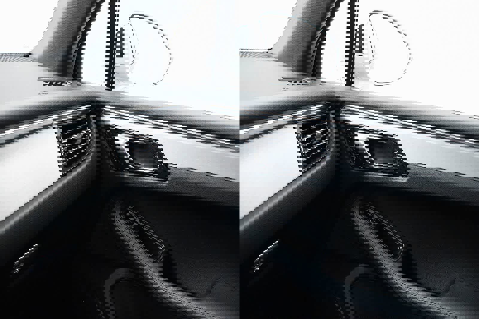 Certified 2026 Porsche Macan image 31